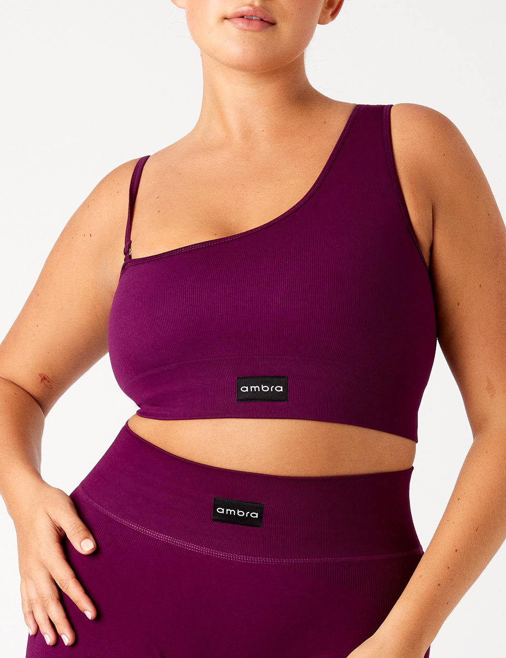 Sangria Ambra Move Asymmetric Crop  front