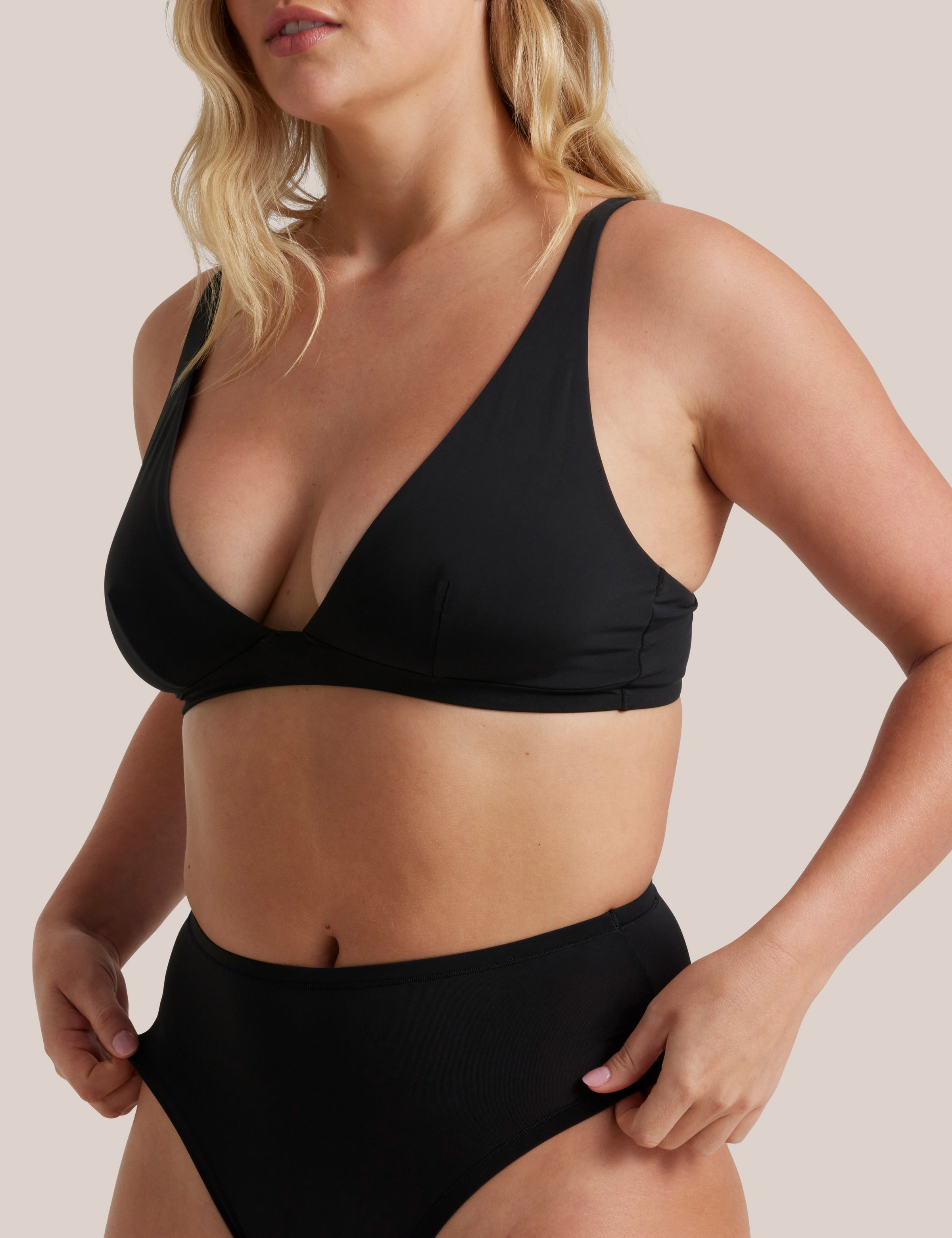 Soft Touch Triangle Bralette - Black
